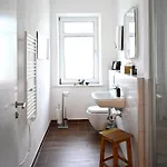 Apartment Gemütliches Mit Netflix, Nespresso Und Boxspringbett Augsburg