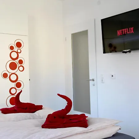 Apartment Gemütliches Mit Netflix, Nespresso Und Boxspringbett Augsburg